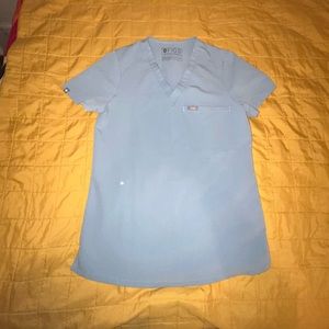 FIGS Women’s Catarina Scrub Top, XS in Dusty Blue *LIMITED EDITION COLOR